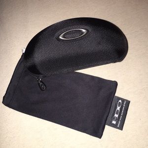 Oakley sunglasses hard case and soft case